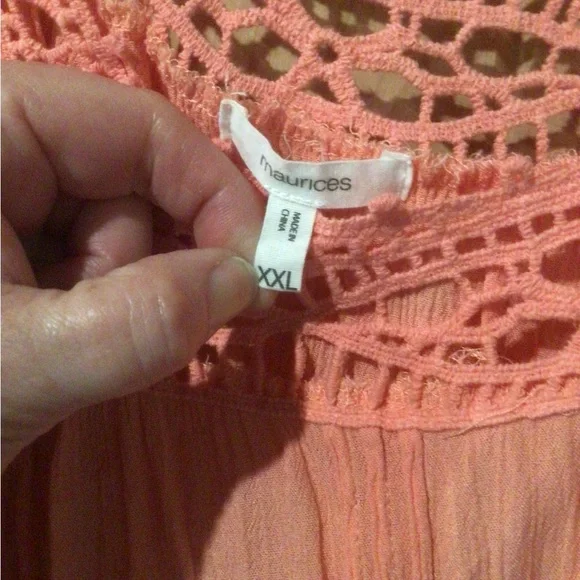 🔥🔥Maurice’s XXL gently worn cold shoulder top. Excellent preowned condition. - Picture 3 of 3